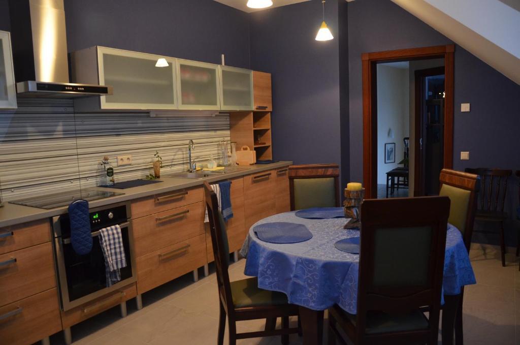 Classic Car Museum Apartment Riga Ruang foto